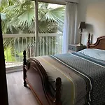 - Piscine Et Vue Sur Le Port Ferienhaus *