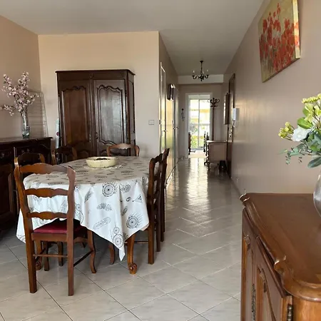 - Piscine Et Vue Sur Le Port * マントン