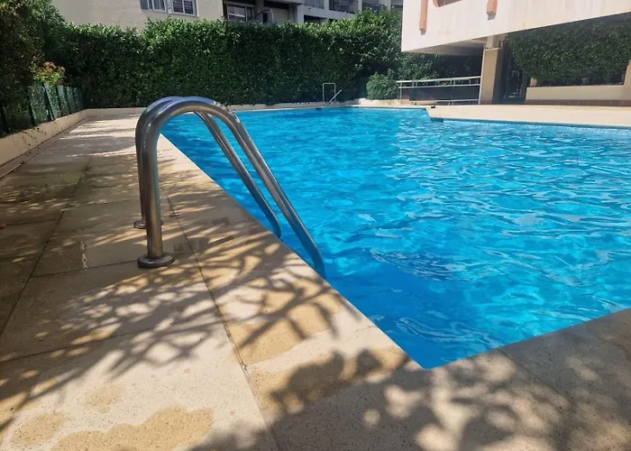 - Piscine Et Vue Sur Le Port 度假居 *