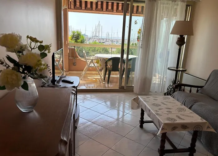 - Piscine Et Vue Sur Le Port 度假居