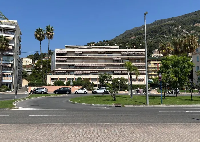 - Piscine Et Vue Sur Le Port Vakantiehuis *